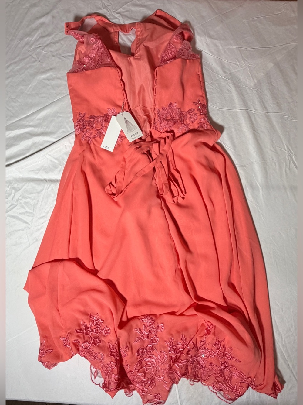 Digao Coral Pink Chiffon Formal Dress Gown Size 12 NWT Embroidered Lace Halter